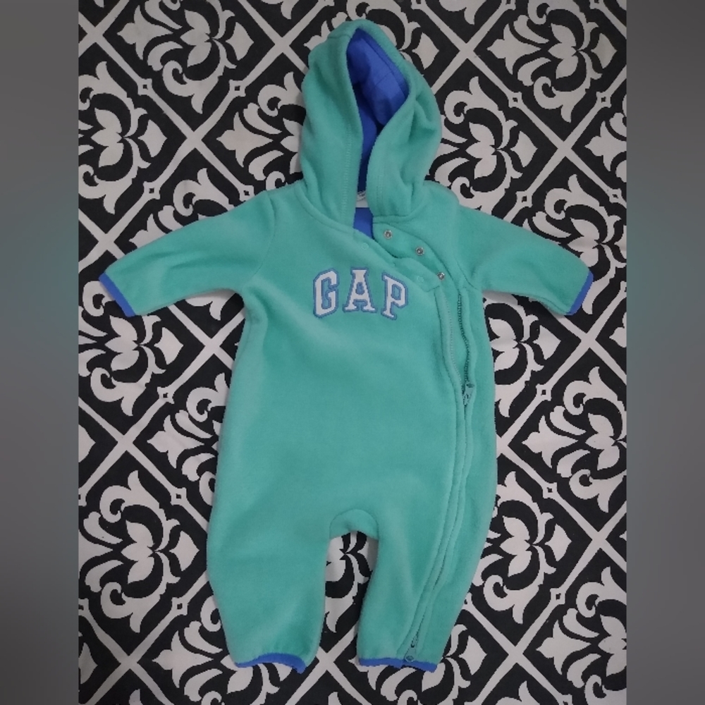 The Gap Fleece suit